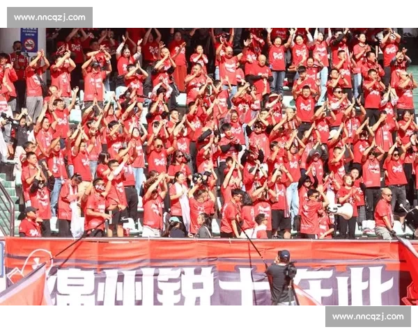 川超赛场双份浪漫！绵阳球迷求婚获 10 万购房券